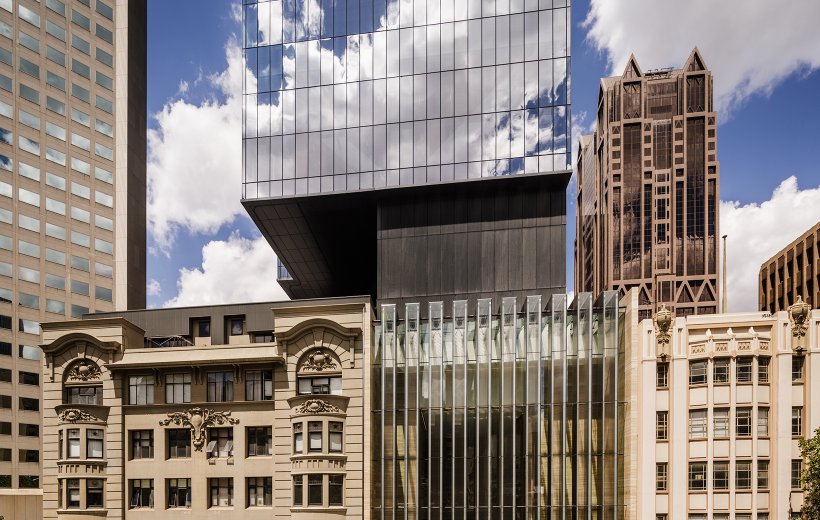 405 Bourke st Melbourne cantilever using welded beams made from BlueScope XLERPLATE steel. Heritage facade.